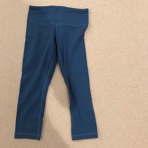 Lululemon Wunder Under Cropped Pants